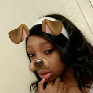 Meet your Posher, Teasia